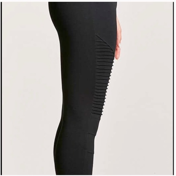 ⚡️FLASH SALE⚡️Contemporary Ribbed Leggings - Picture 2 of 7